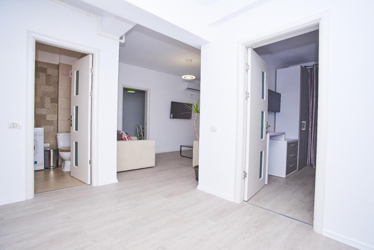 Maia Apartment Navodari Bagian luar foto